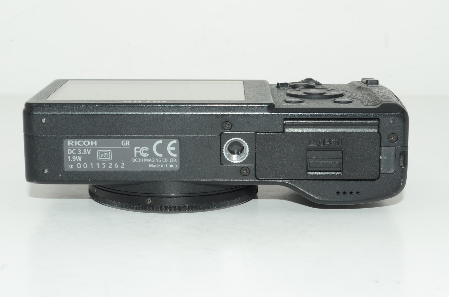 【外観特上級】RICOH デジタルカメラ GR APS-CサイズCMOSセンサー ローパスフィルタレス 175740