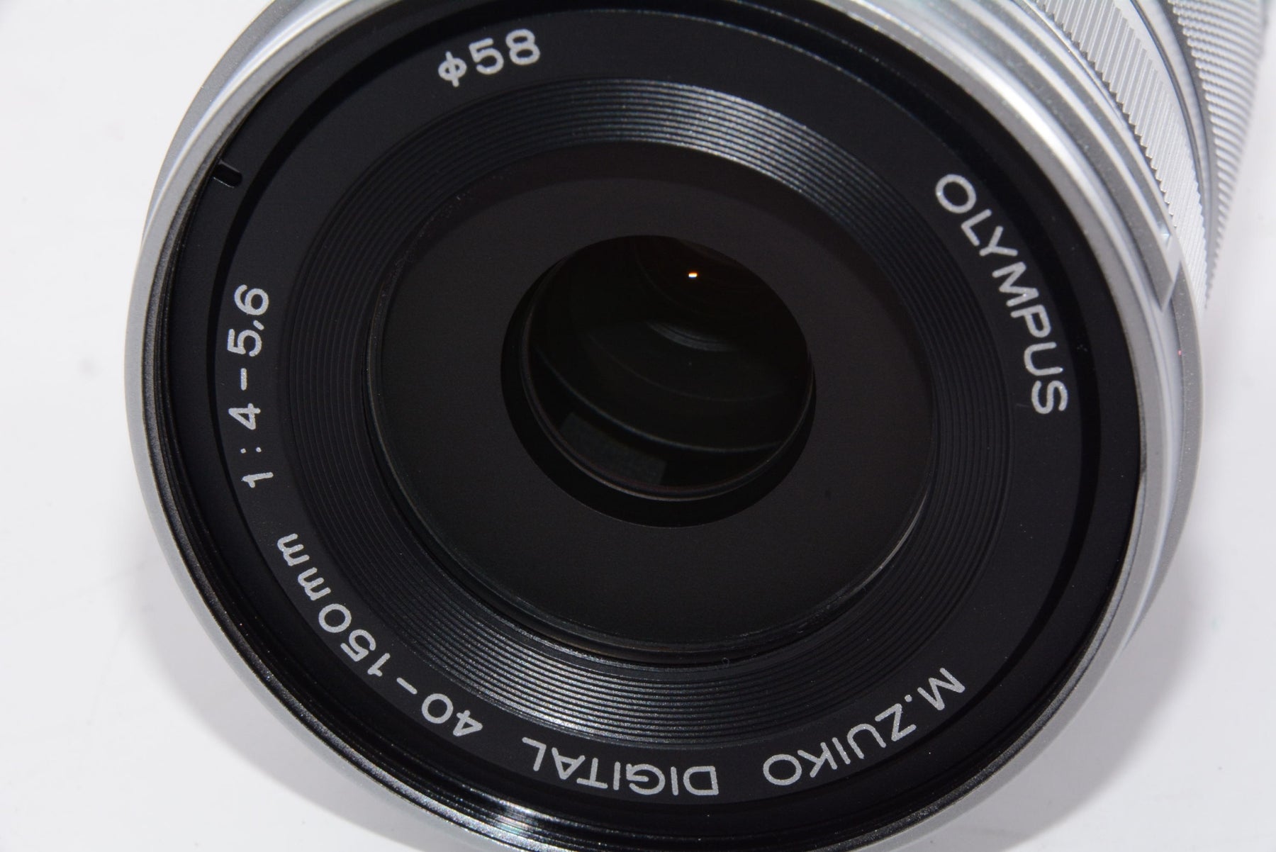 【外観特上級】OLYMPUS M.ZUIKO DIGITAL ED 40-150mm F4.0-5.6 R シルバー