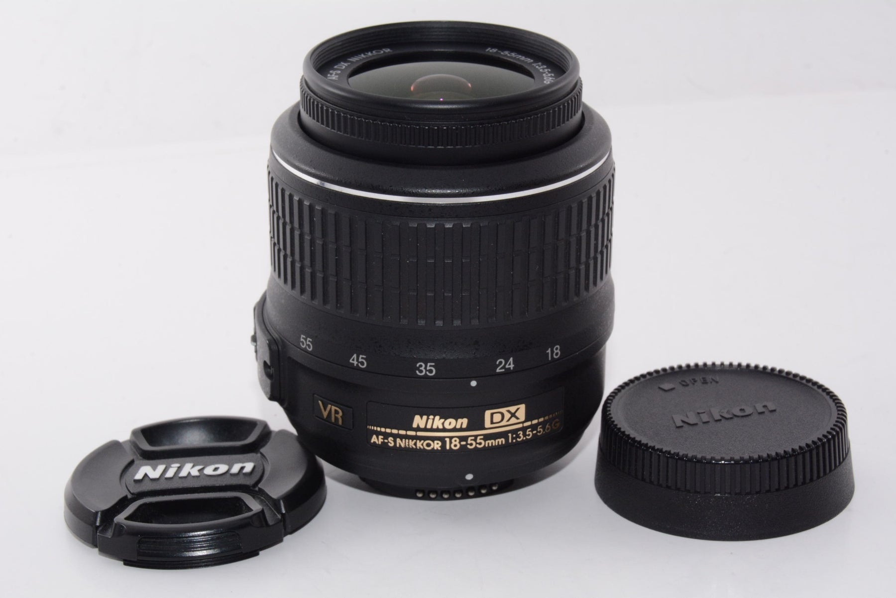 【外観並級】Nikon 標準ズームレンズ AF-S DX NIKKOR 18-55mm f3.5-5.6G VR