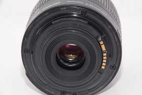 【外観特上級】Canon 標準ズームレンズ EF-S18-55mm F3.5-.5.6 IS II