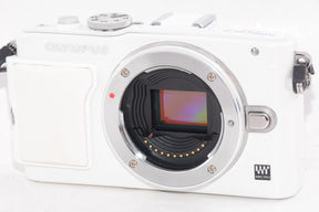 【外観並級】OLYMPUS  PEN Lite E-PL6 レンズキット