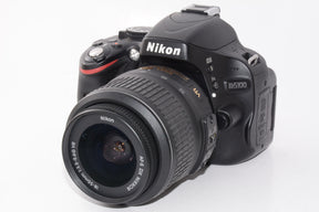 【外観特上級】Nikon デジタル一眼レフカメラ D5100 18-55VR レンズキット