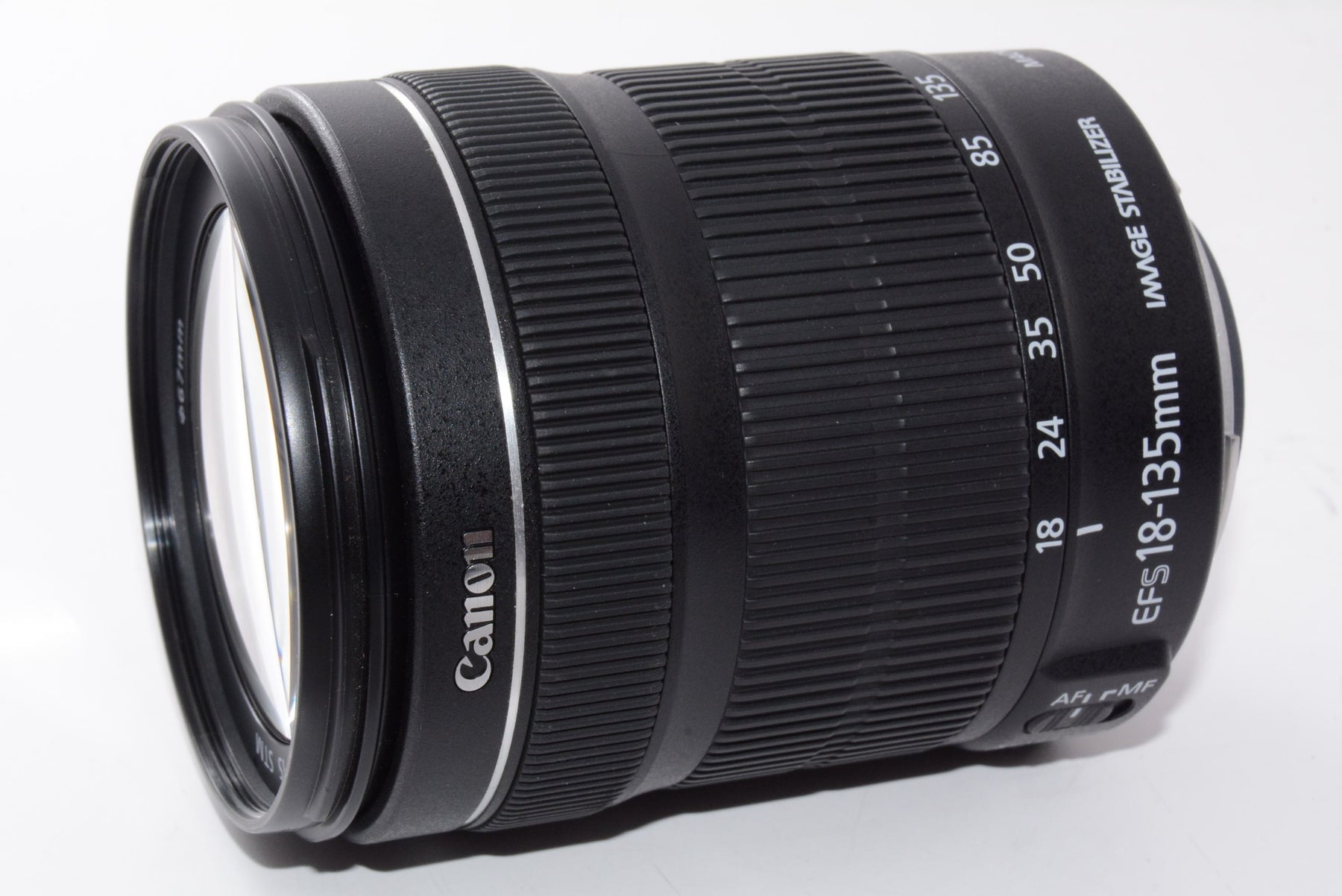 【外観特上級】Canon 標準ズームレンズ EF-S18-135mm F3.5-5.6 IS STM