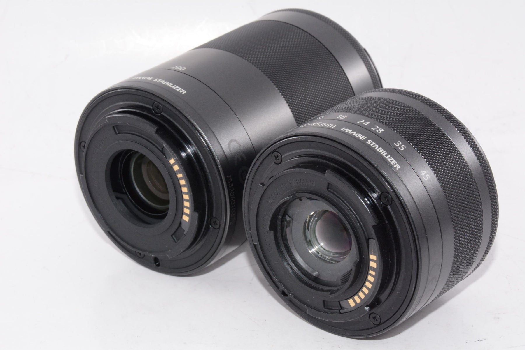 【外観特上級】Canon ミラーレス一眼カメラ EOS Kiss M ダブルズームキット ブラック