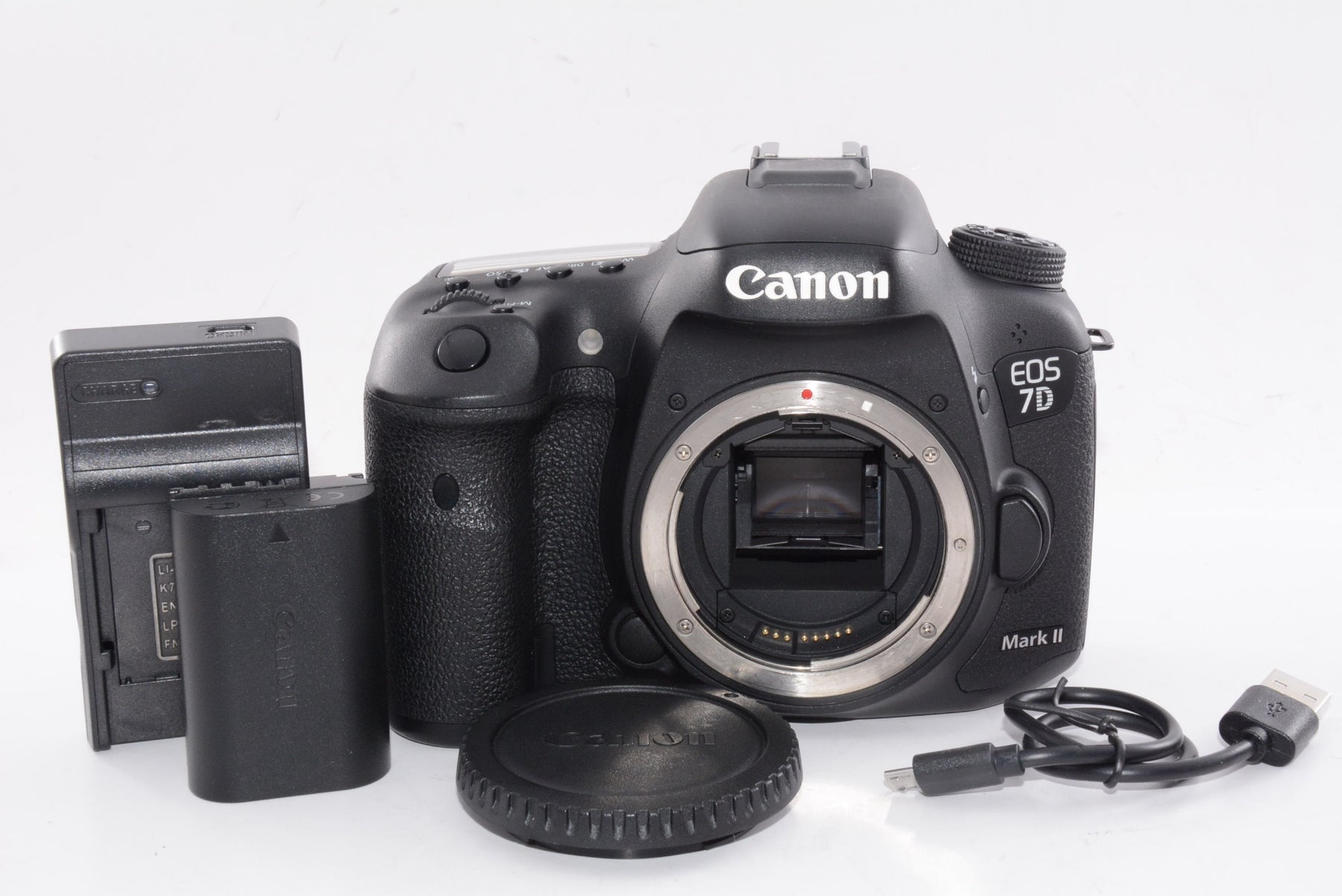 【外観特上級】Canon デジタル一眼レフカメラ EOS 7D Mark IIボディ EOS7DMK2