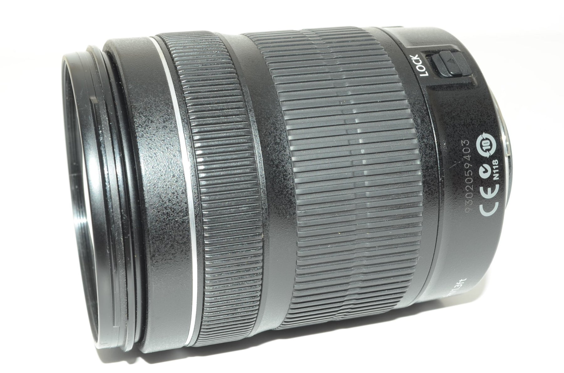 【外観特上級】Canon 標準ズームレンズ EF-S18-135mm F3.5-5.6 IS STM