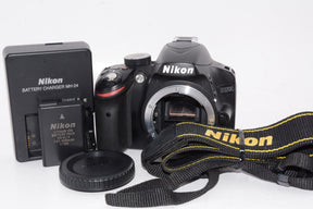 【外観並級】Nikon デジタル一眼レフカメラ D3200 ボディー ブラック D3200BK