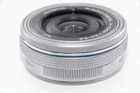 【外観特上級】OLYMPUS M.ZUIKO DIGITAL ED 14-42mm F3.5-5.6 EZ SLV