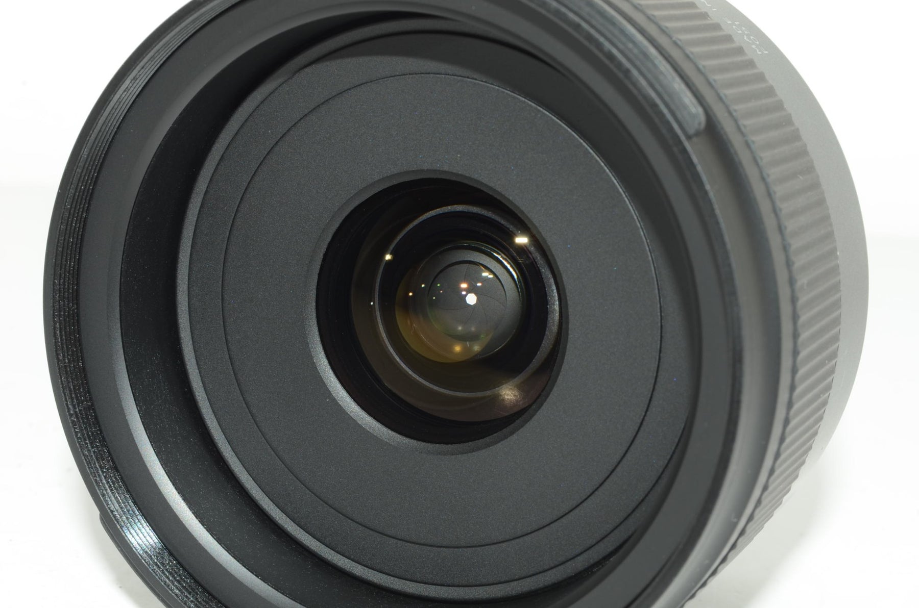 【外観特上級】タムロン 20mm F/2.8 Di III OSD M1:2 (Model：F050)※FEマウント用レンズ（フルサイズミラーレス対応） 20F/2.8DI3OSDF050