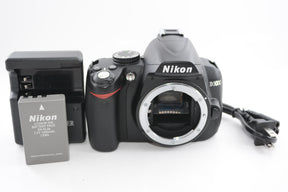【外観並級】Nikon デジタル一眼レフカメラ D3000 ボディ