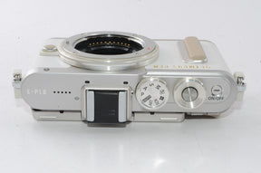 【外観特上級】OLYMPUS ミラーレス一眼 E-PL8 ボディー ホワイト