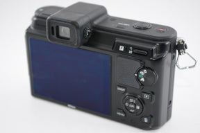 【外観並級】Nikon ミラーレス一眼カメラ Nikon 1  V1 薄型レンズキット ブラック