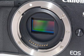 【外観特上級】Canon ミラーレス一眼カメラ EOS M3 ボディ(ブラック) EOSM3BK-BODY