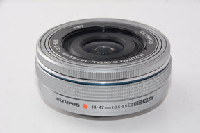 【外観特上級】OLYMPUS M.ZUIKO DIGITAL ED 14-42mm F3.5-5.6 EZ SLV