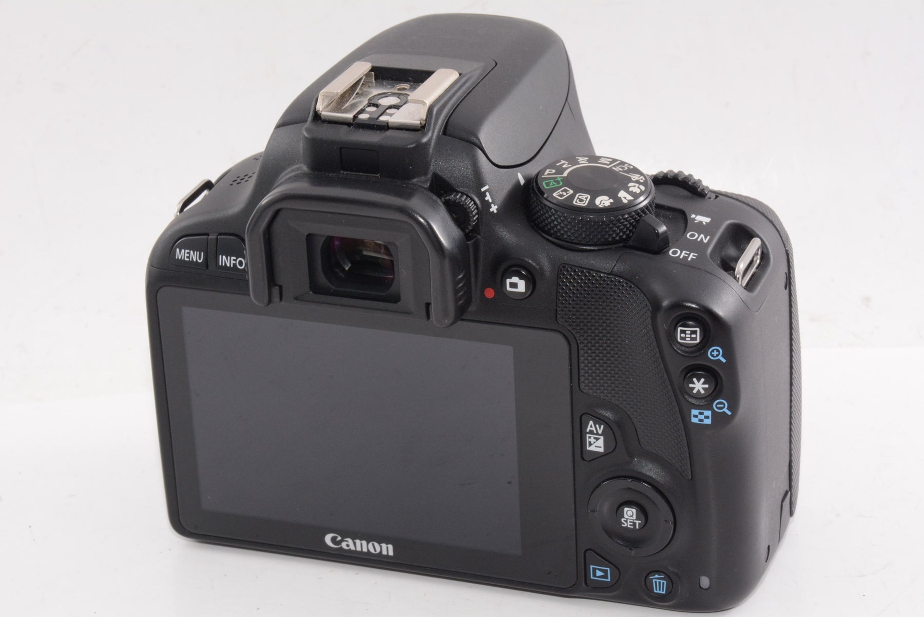 【外観特上級】Canon キャノン EOS Kiss X7 ボディ