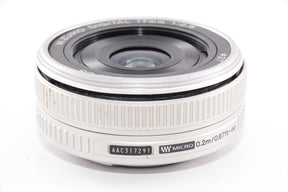 【外観特上級】OLYMPUS パンケーキレンズ M.ZUIKO DIGITAL 17mm F2.8 シルバー