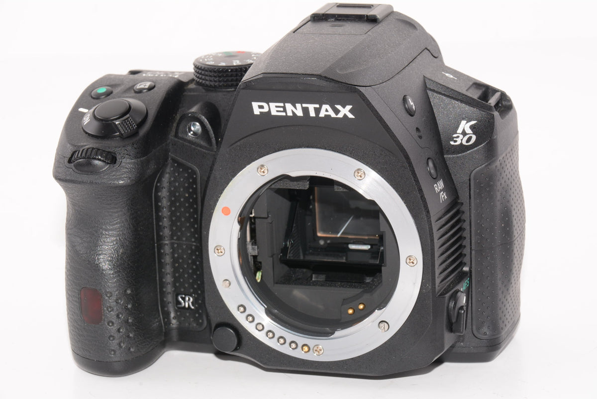 【外観並級】PENTAX デジタル一眼レフカメラ K-30 レンズキット [DA18-135mmWR] ブラック K-30LK18-135 BK 15637