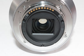 【外観特上級】ソニー SONY 高倍率ズームレンズ E 18-200mm F3.5-6.3 OSS SEL18200