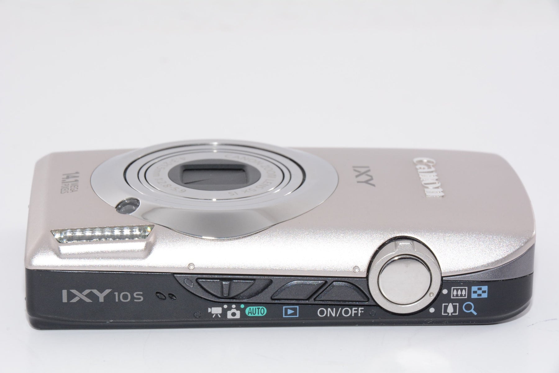 【外観特上級】Canon デジタルカメラ IXY 10S シルバー IXY10S(SL)