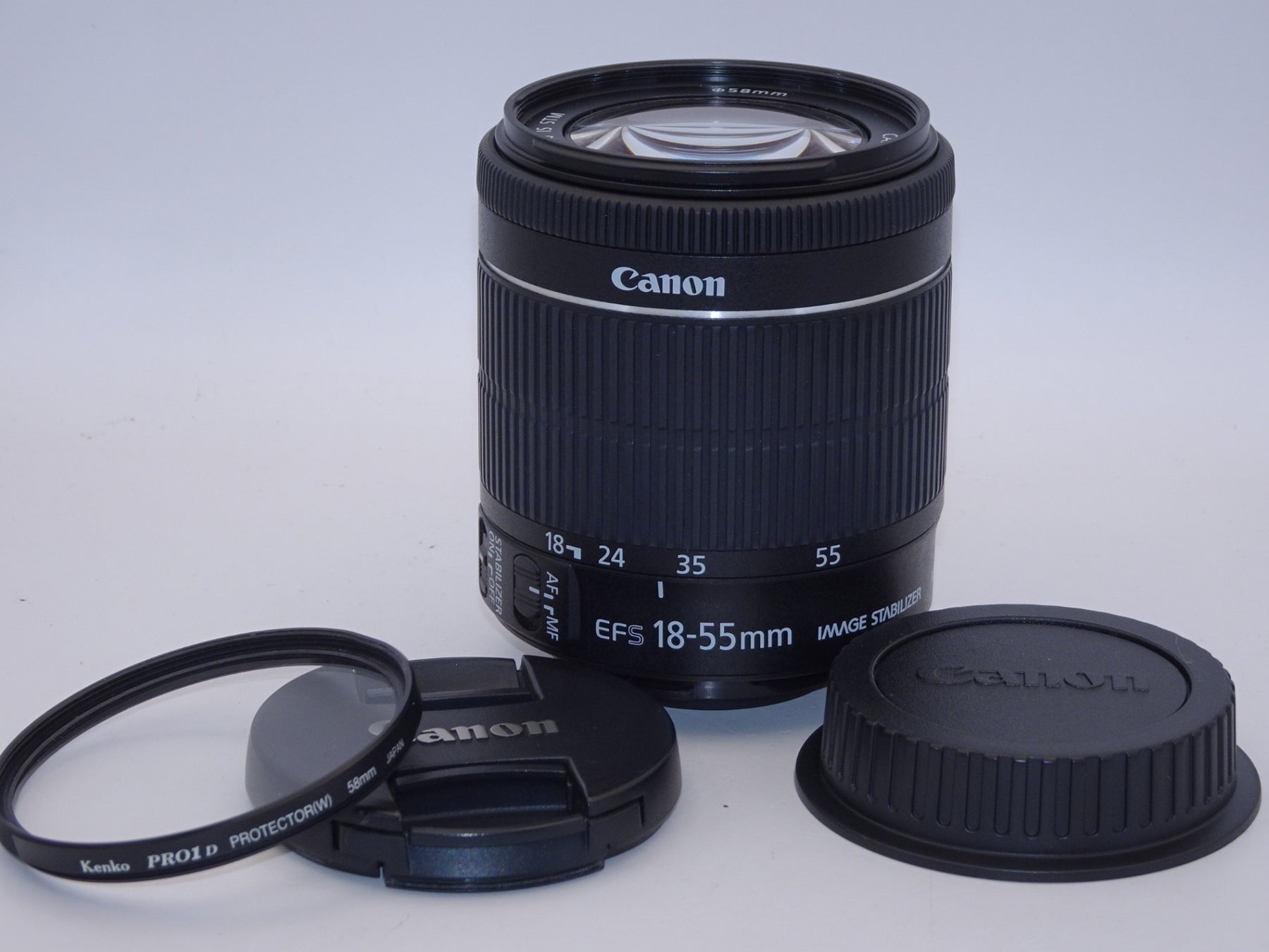 【外観特上級】Canon 標準ズームレンズ EF-S18-55mm F3.5-5.6 IS STM