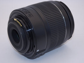 【外観特上級】Canon 標準ズームレンズ EF-S18-55mm F3.5-.5.6 IS II