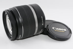 【外観特上級】Canon 標準ズームレンズ EF-S18-55mm F3.5-5.6 IS