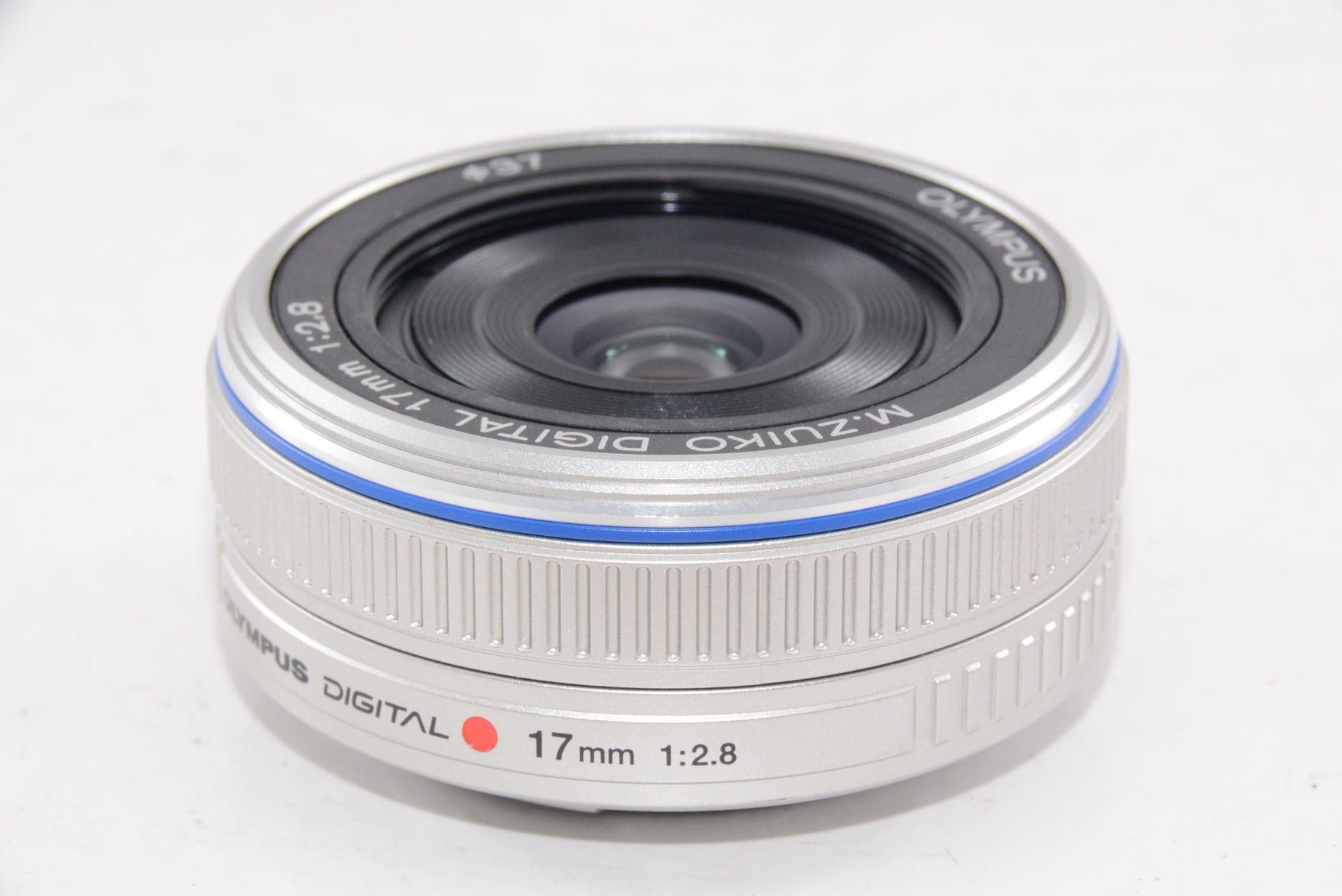 【外観特上級】OLYMPUS パンケーキレンズ M.ZUIKO DIGITAL 17mm F2.8 シルバー