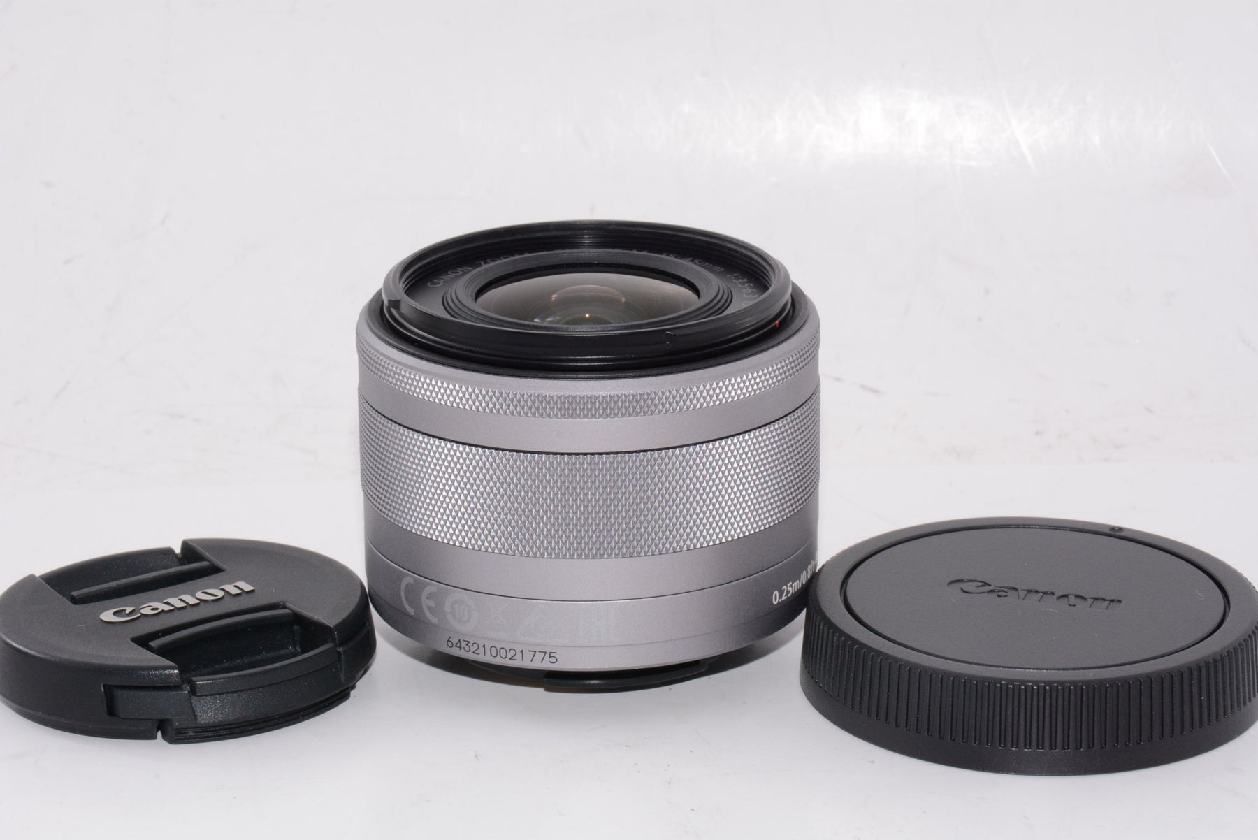 【外観特上級】Canon 標準ズームレンズ EF-M15-45mm F3.5-6.3IS STM(シルバー) ミラーレス一眼対応 EF-M15-45ISSTMSL