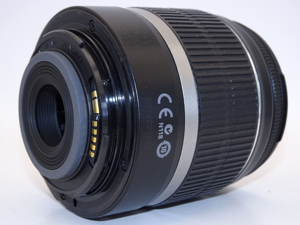 【外観特上級】Canon 標準ズームレンズ EF-S18-55mm F3.5-5.6 IS
