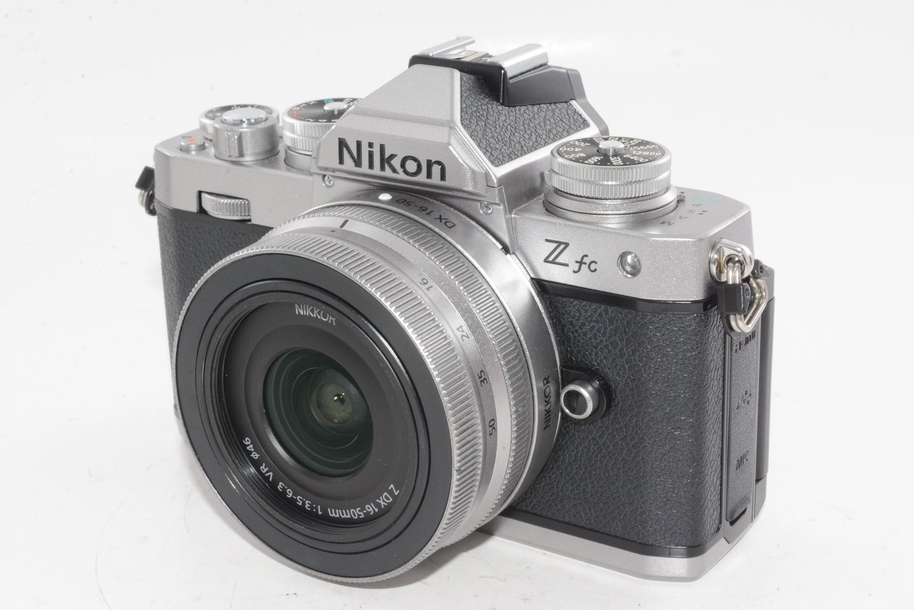 【外観並級】Nikon  Z fc レンズキット NIKKOR Z DX 16-50mm f/3.5-6.3