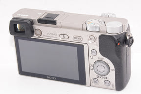【外観並級】SONY ミラーレス一眼 α6000 ダブルズームレンズキット