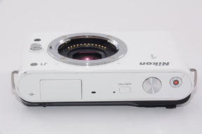 【外観並級】Nikon ニコン ミラーレス一眼カメラ Nikon 1 J1 ボディ ホワイト