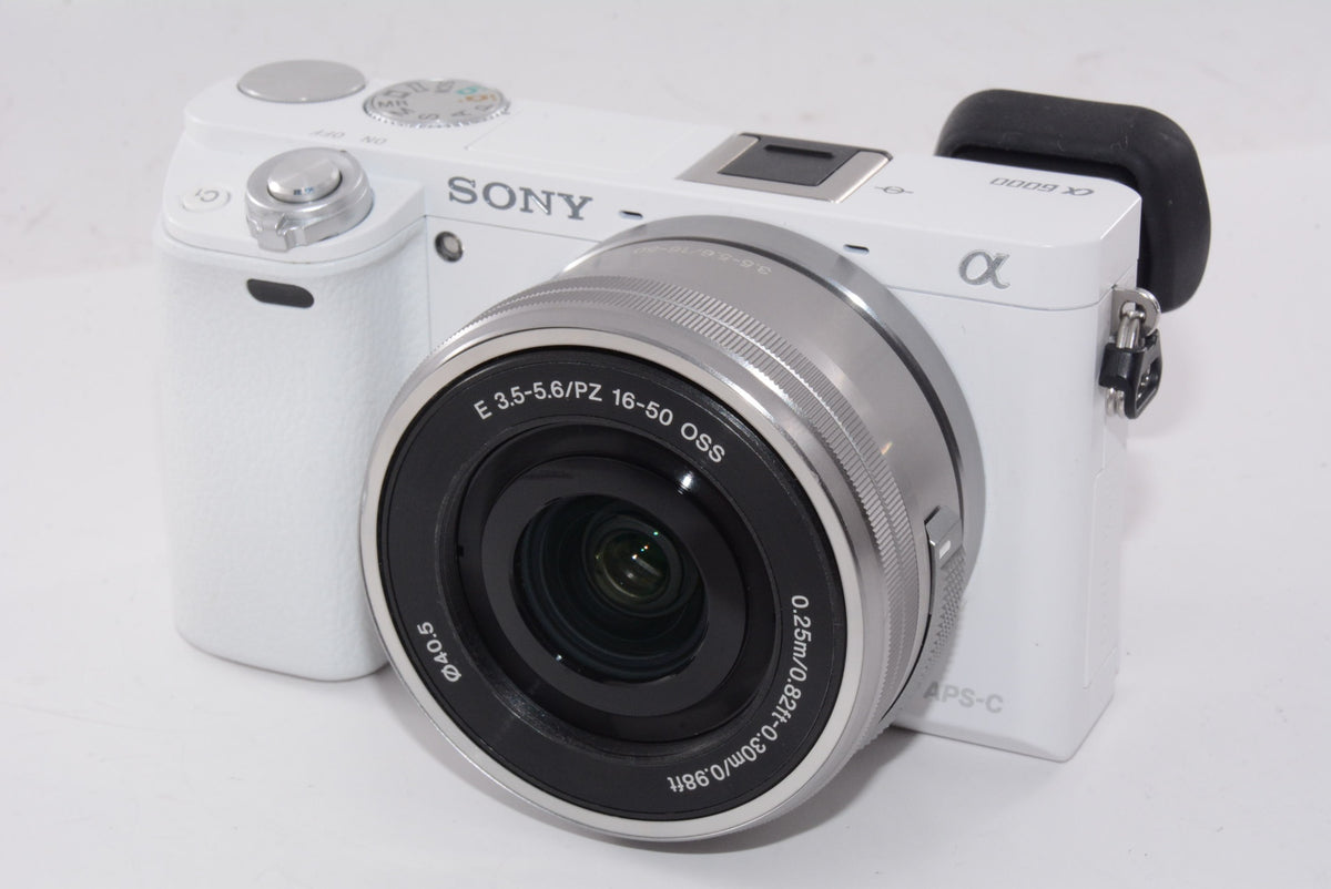 【外観特上級】SONY ミラーレス一眼 α6000 パワーズームレンズキット E PZ 16-50mm F3.5-5.6 OSS ホワイト ILCE-6000L W