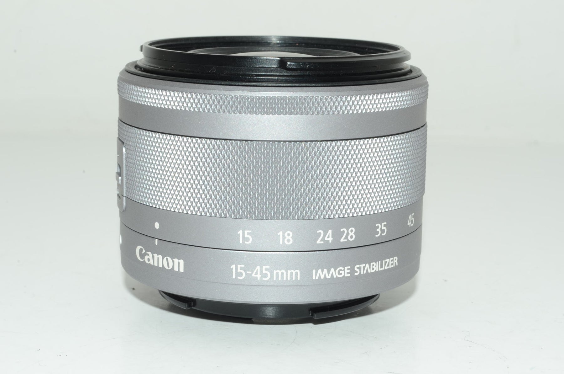 【外観特上級】Canon 標準ズームレンズ EF-M15-45mm F3.5-6.3IS STM(シルバー) ミラーレス一眼対応 EF-M15-45ISSTMSL