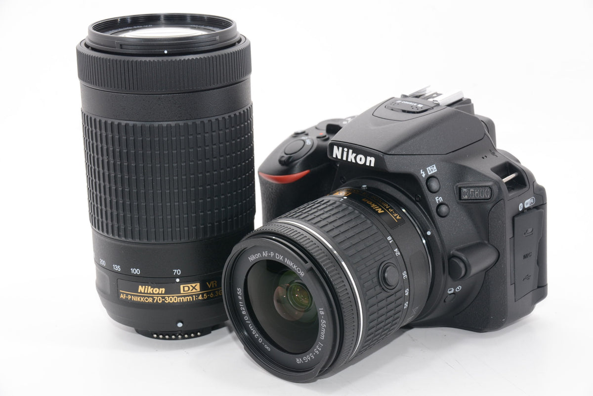 【外観特上級】Nikon デジタル一眼レフカメラ D5600 ダブルズームキット ブラック D5600WZBK