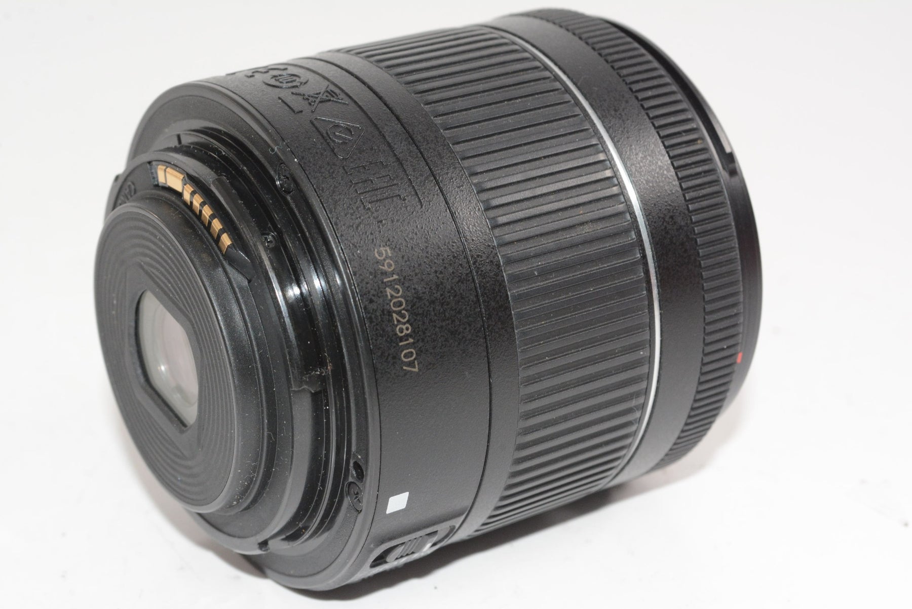 【外観並級】Canon 標準ズームレンズ EF-S18-55mm F4.0-5.6IS STM