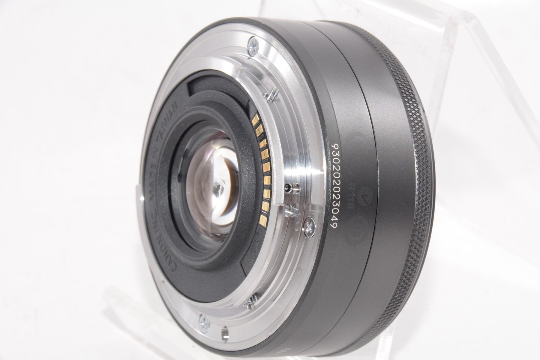 【外観特上級】Canon 単焦点広角レンズ EF-M22mm F2 STM シルバー ミラーレス一眼対応 EF-M222STMSL
