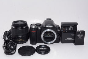 【外観特上級】Nikon デジタル一眼レフカメラ D40 レンズキット ブラック D40BLK