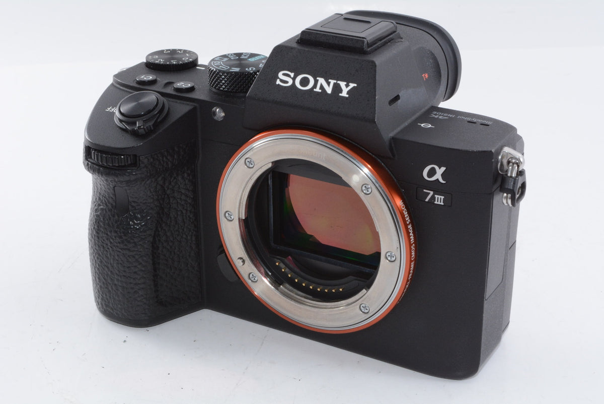 【外観並級】ソニー ミラーレス一眼 α7 III ズームレンズキット FE 28-70mm F3.5-5.6 OSS ILCE-7M3K