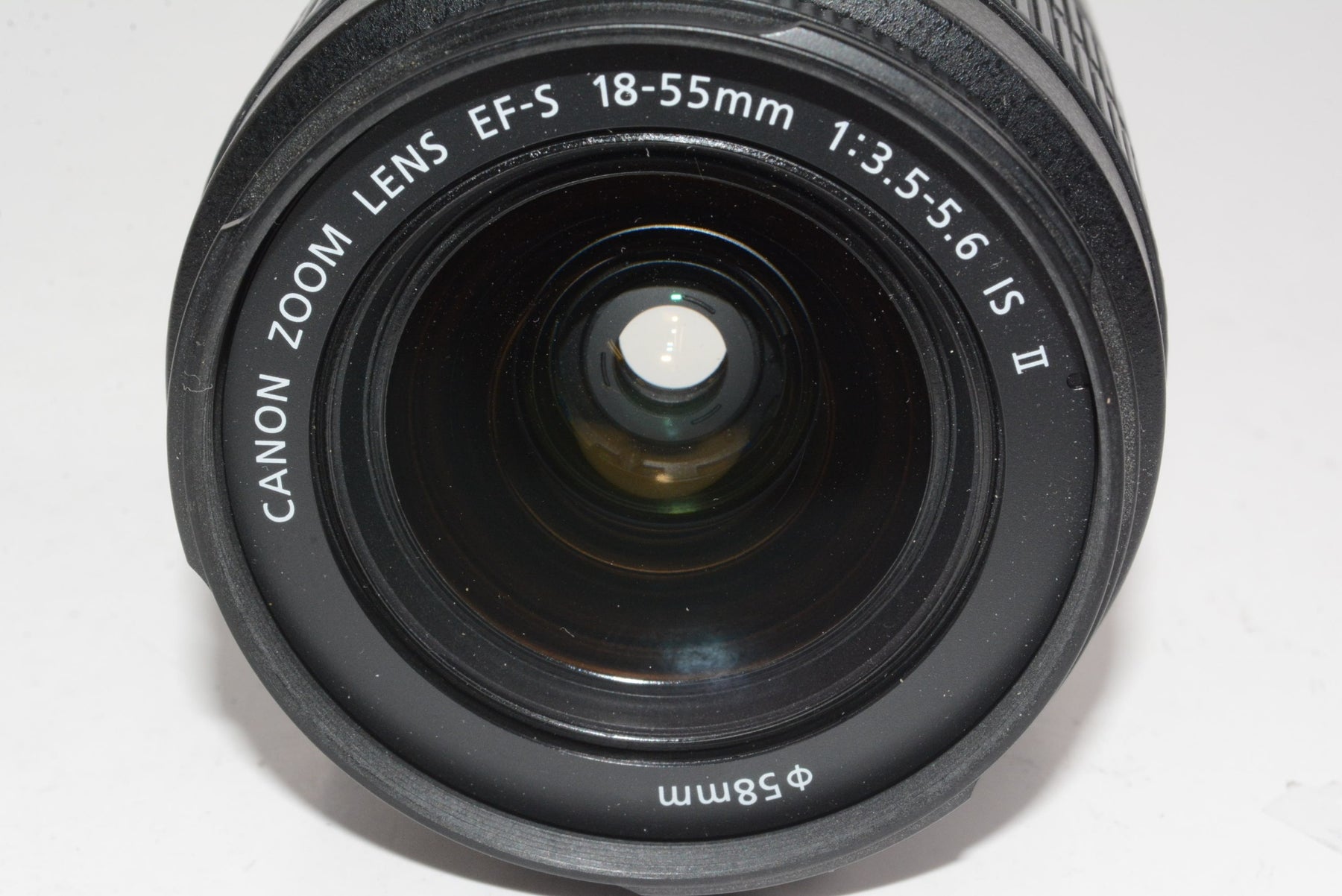 【外観特上級】Canon 標準ズームレンズ EF-S18-55mm F3.5-.5.6 IS II