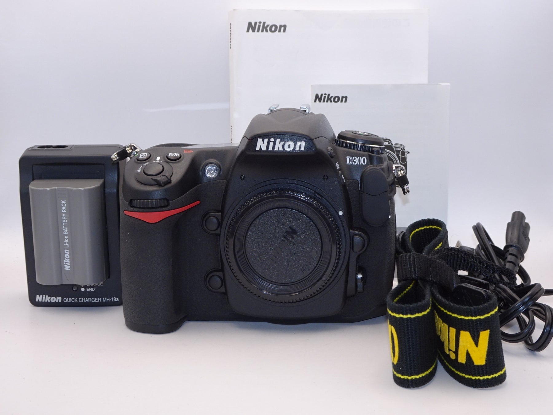 【外観特上級】Nikon デジタル一眼レフカメラ D300