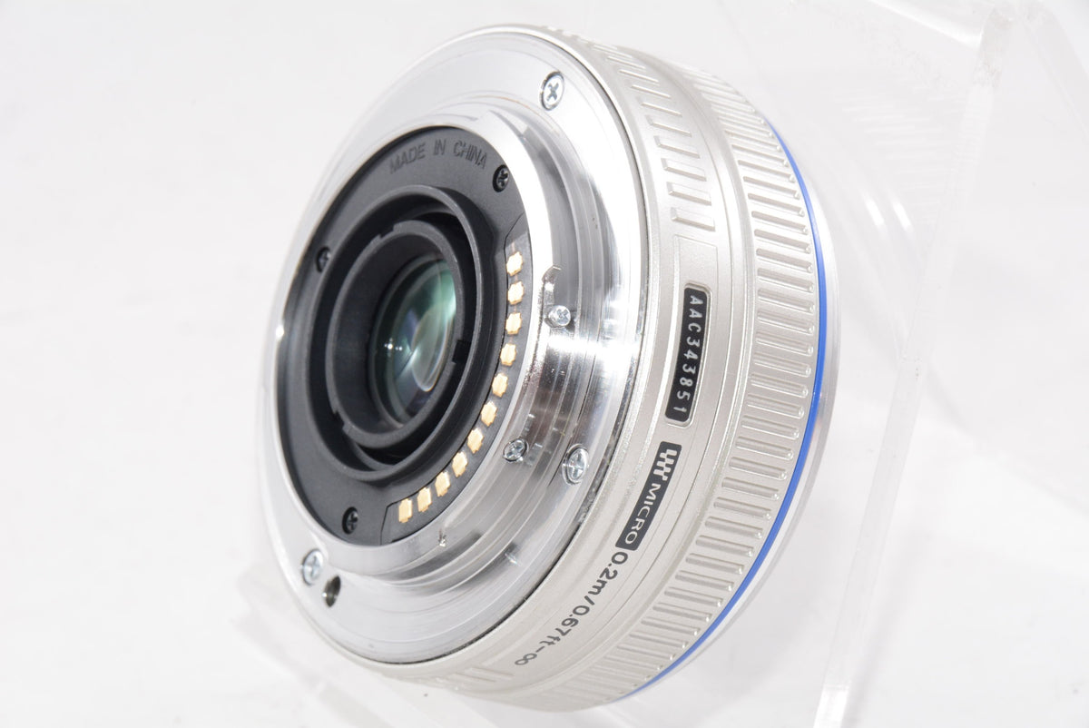 【外観特上級】OLYMPUS パンケーキレンズ M.ZUIKO DIGITAL 17mm F2.8 シルバー