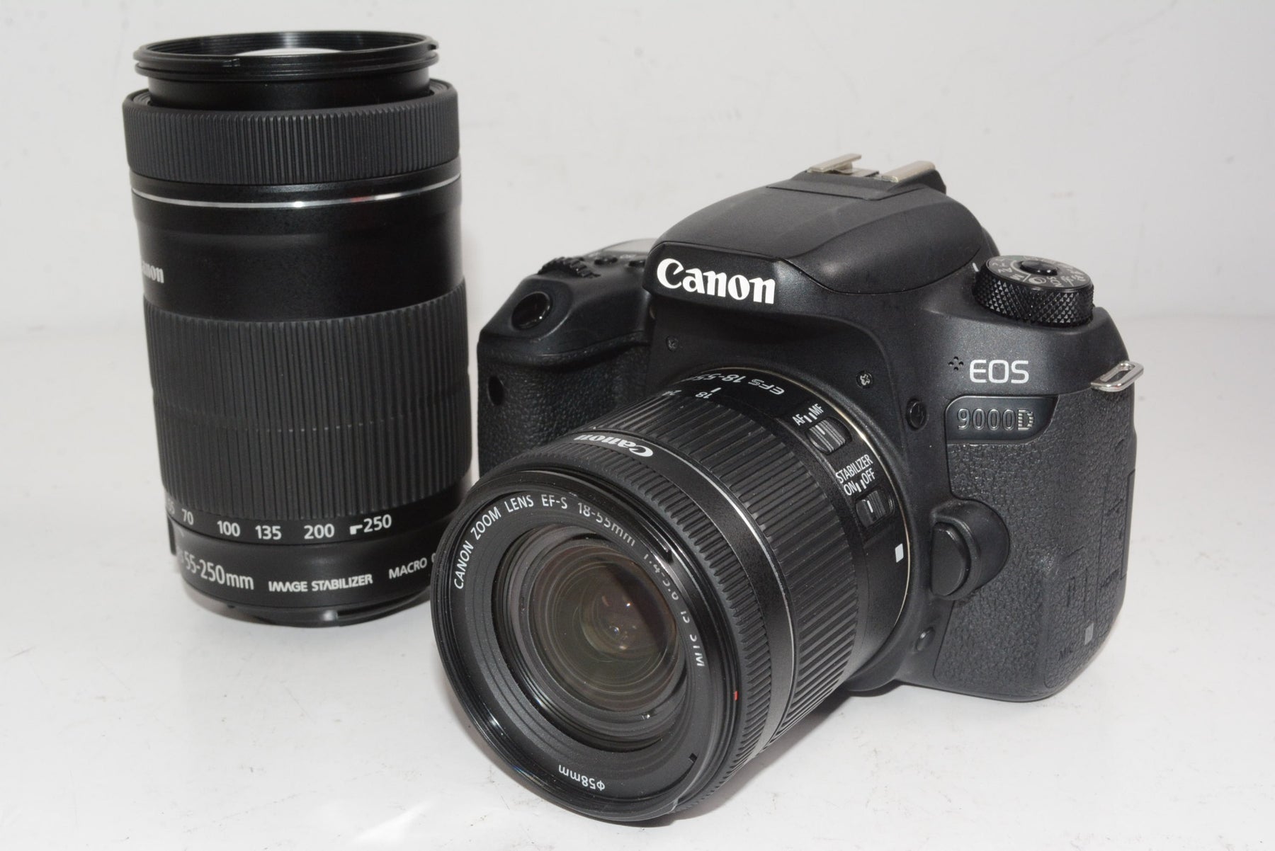 【外観並級】Canon デジタル一眼レフカメラ EOS 9000D ダブルズームキット