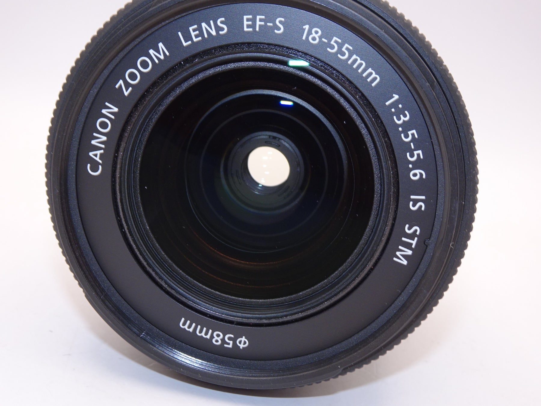 【外観特上級】Canon 標準ズームレンズ EF-S18-55mm F3.5-5.6 IS STM