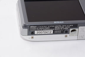 【外観並級】Nikon COOLPIX S3700 シルバー