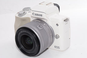 【外観並級】Canon ミラーレス一眼カメラ EOS Kiss M ダブルズームキット ホワイト EOSKISSMWH-WZK