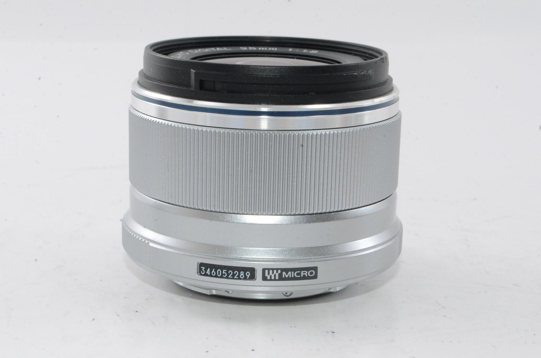 【外観特上級】OLYMPUS M.ZUIKO DIGITAL 25mm F1.8 シルバー マイクロフォーサーズ用 単焦点レンズ