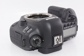 【外観特上級】Canon デジタル一眼レフカメラ EOS 5D Mark IV ボディー