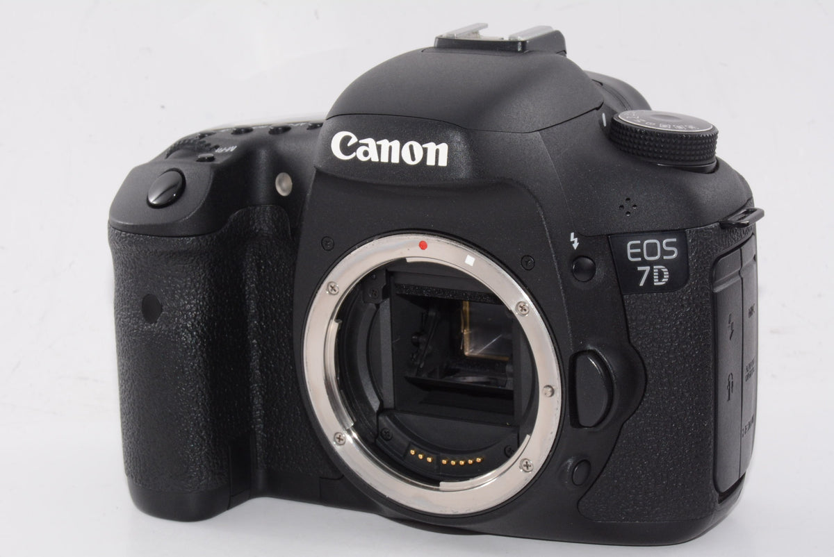 【外観特上級】Canon デジタル一眼レフカメラ EOS 7D ボディ EOS7D