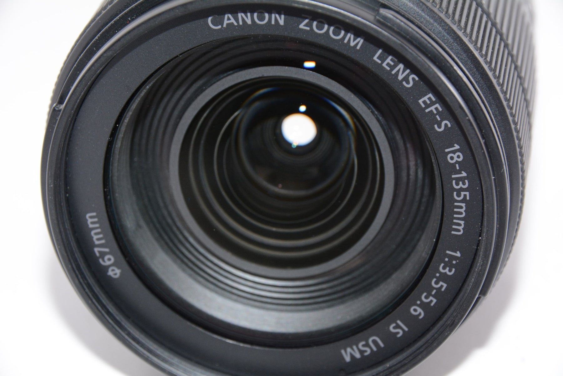 【外観特上級】Canon 標準ズームレンズ EF-S18-135㎜ F3.5-5.6 IS USM APS-C対応